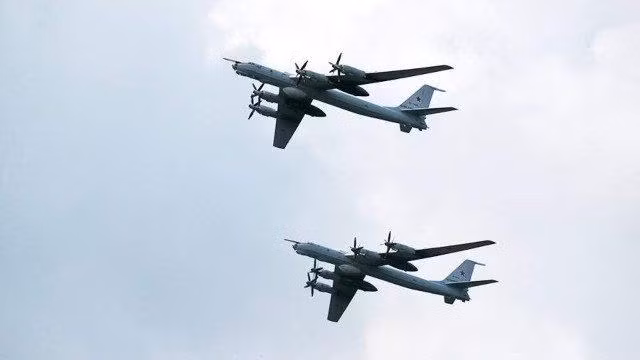 Chiến đấu cơ Tu-142MK của Nga