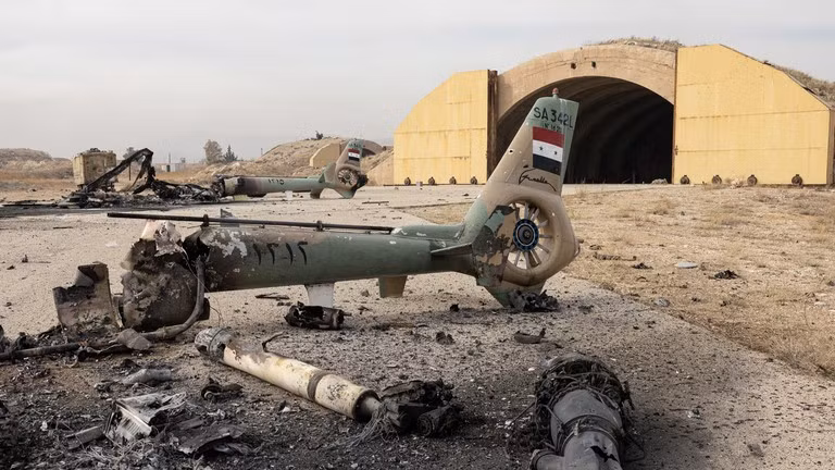 Israel tấn công sân bay quân sự Al Mazzeh, ở Damascus, Syria, ngày 11/12/2024.