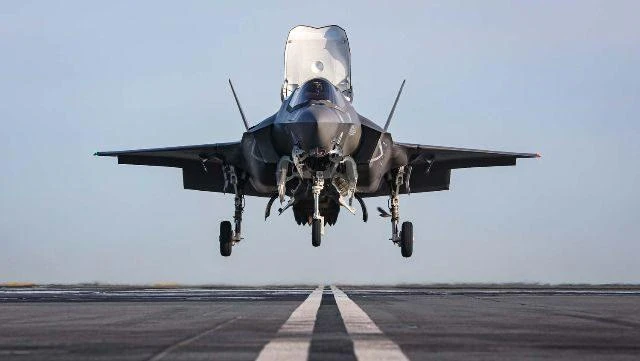 Chiến đấu cơ tàng hình F-35 Lightning II