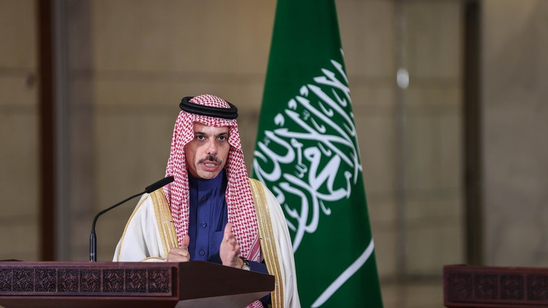 Ngoại trưởng Saudi Arabia Faisal Al Saud.