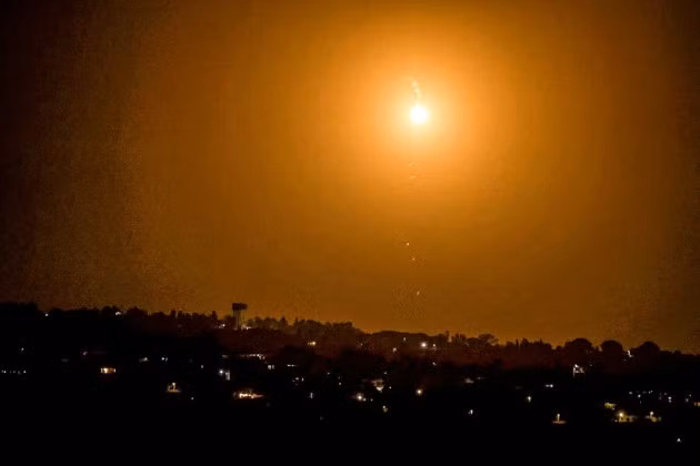 Israel đe dọa dội bom Iraq sau khi tên lửa đạn đạo của Iran di chuyển đến đó.