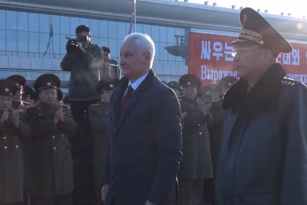 Bộ trưởng Quốc phòng Nga, Andrei Belousov, đến Triều Tiên, ngày 29/11/2024.