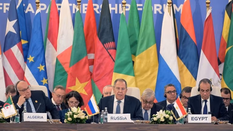 Ngoại trưởng Nga Sergey Lavrov tại phiến họp toàn thể của hội nghị cấp bộ trưởng Diễn đàn Đối tác Nga-châu Phi lần thứ hai ở Cairo, Ai Cập, ngày 20/12/2025.