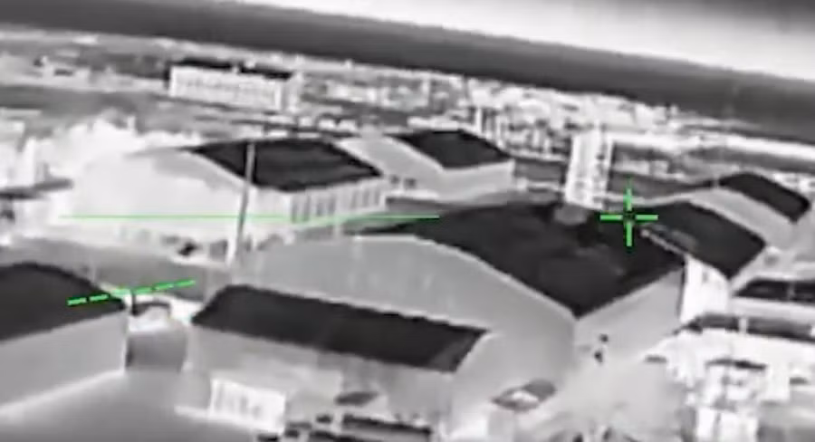 Quân đội Ukraine tấn công kho tiếp tế tại Căn cứ không quân Khersones của Nga ở Sevastopol, ngày 16/3/2026.