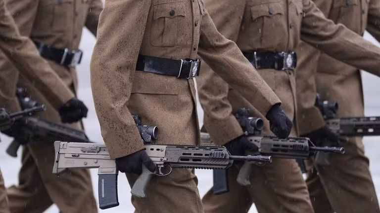 Binh sĩ quân đội Anh.