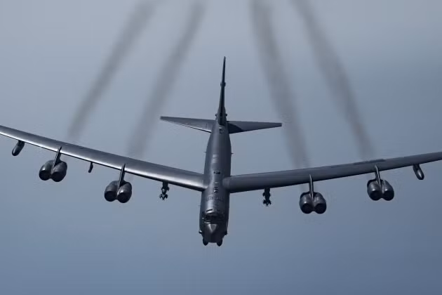 Máy bay ném bom tầm xa B-52H Stratofortress của không quân Mỹ.