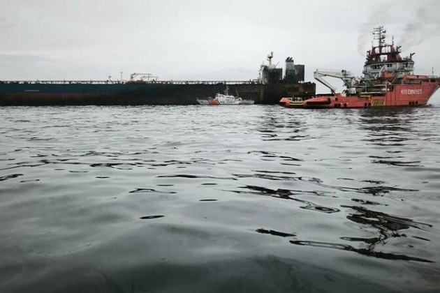 Tàu chở dầu Kairos bị UAV tấn công và bị mắc cạn ở Biển Đen gần thị trấn Ahtopol của Bulgaria.