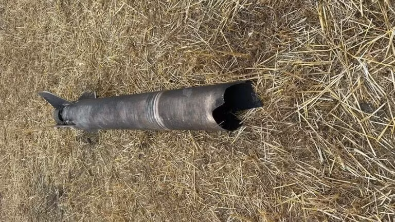 Phần còn lại của tên lửa phòng không 9M96E2 trên lãnh thổ Ấn Độ.