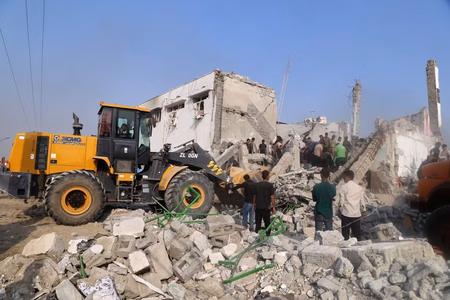 Một tòa nhà bị phá hủy sau cuộc tấn công phối hợp của Mỹ và Israel nhằm vào Iran, ngày 28/2/2026.