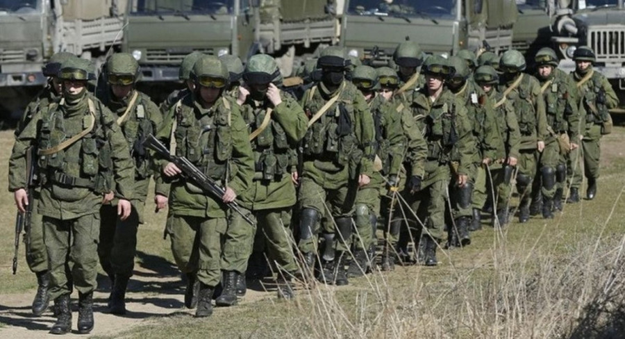 Quân đội Nga được nhận định đang tập hợp lại ở miền nam Ukraine, chuẩn bị cho một cuộc tấn công mới.