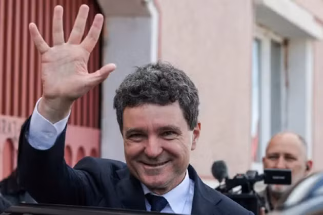 Ông Nicusor Dan thắng cử tổng thống Romania.