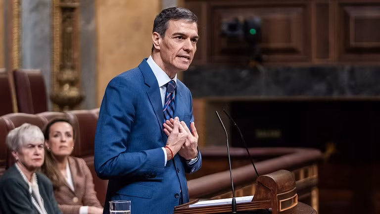 Thủ tướng Tây Ban Nha Pedro Sanchez phát biểu tại Quốc hội, ngày 25/3/2026.