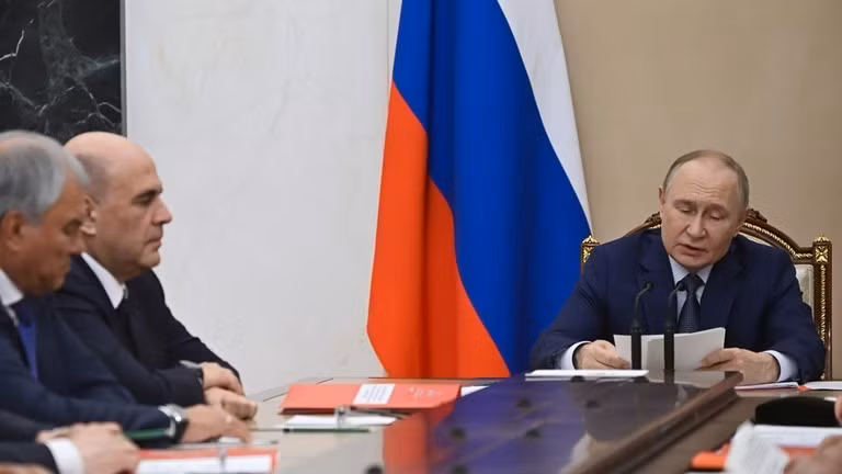 Tổng thống Nga Vladimir Putin phát biểu trước Hội đồng An ninh Quốc gia, ngày 22/9/2025.