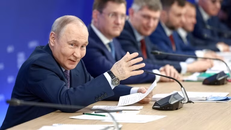 Tổng thống Nga Vladimir Putin chủ trì cuộc họp của Hội đồng Giám sát thuộc Cơ quan Sáng kiến Chiến lược, ngày 18/2/2026.