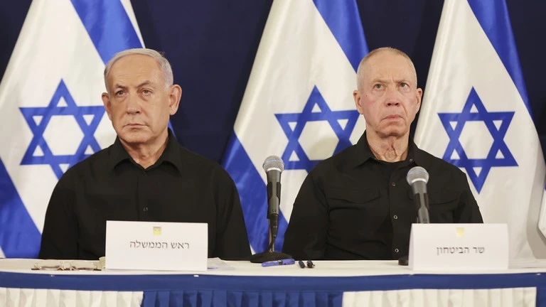 Thủ tướng Israel Benjamin Netanyahu (trái) và cựu Bộ trưởng Quốc phòng Yoav Gallant.