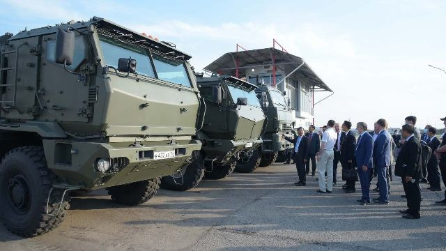 Nga chuẩn bị mở nhà máy sản xuất xe quân sự và dân sự tại Senegal