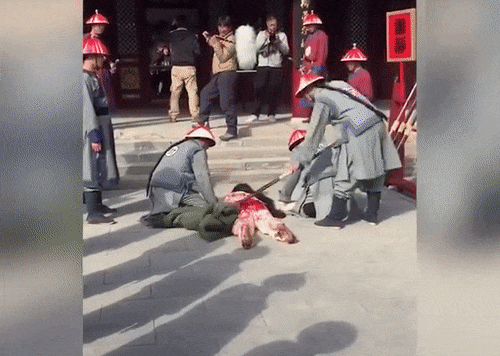 Đánh vào gối thế này thì có 1000 trượng vẫn khỏe. Đánh vào gối thế này thì có 1000 trượng vẫn khỏe.