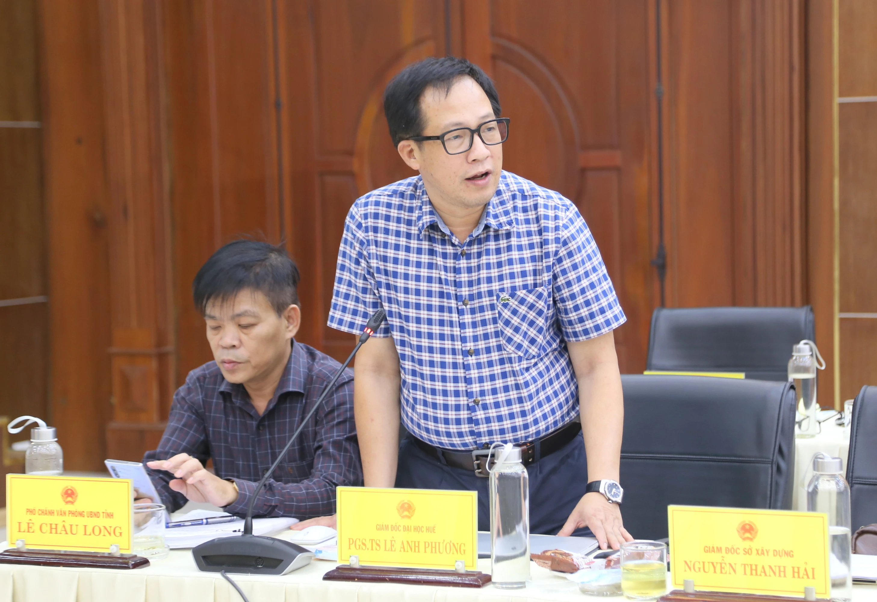 PGS.TS Lê Anh Phương - Giám đốc Đại học Huế trao đổi tại hội nghị.