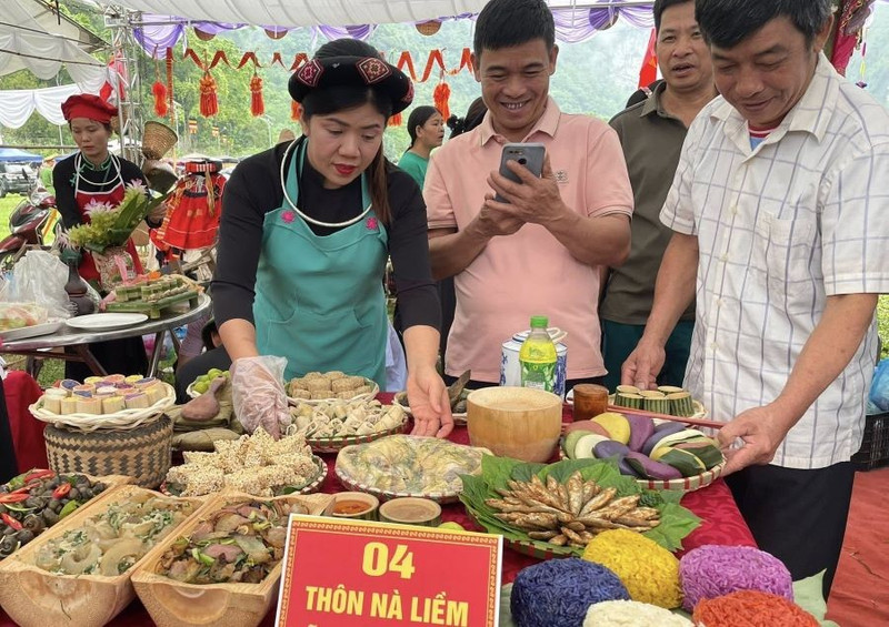 thi-mam-co.jpg