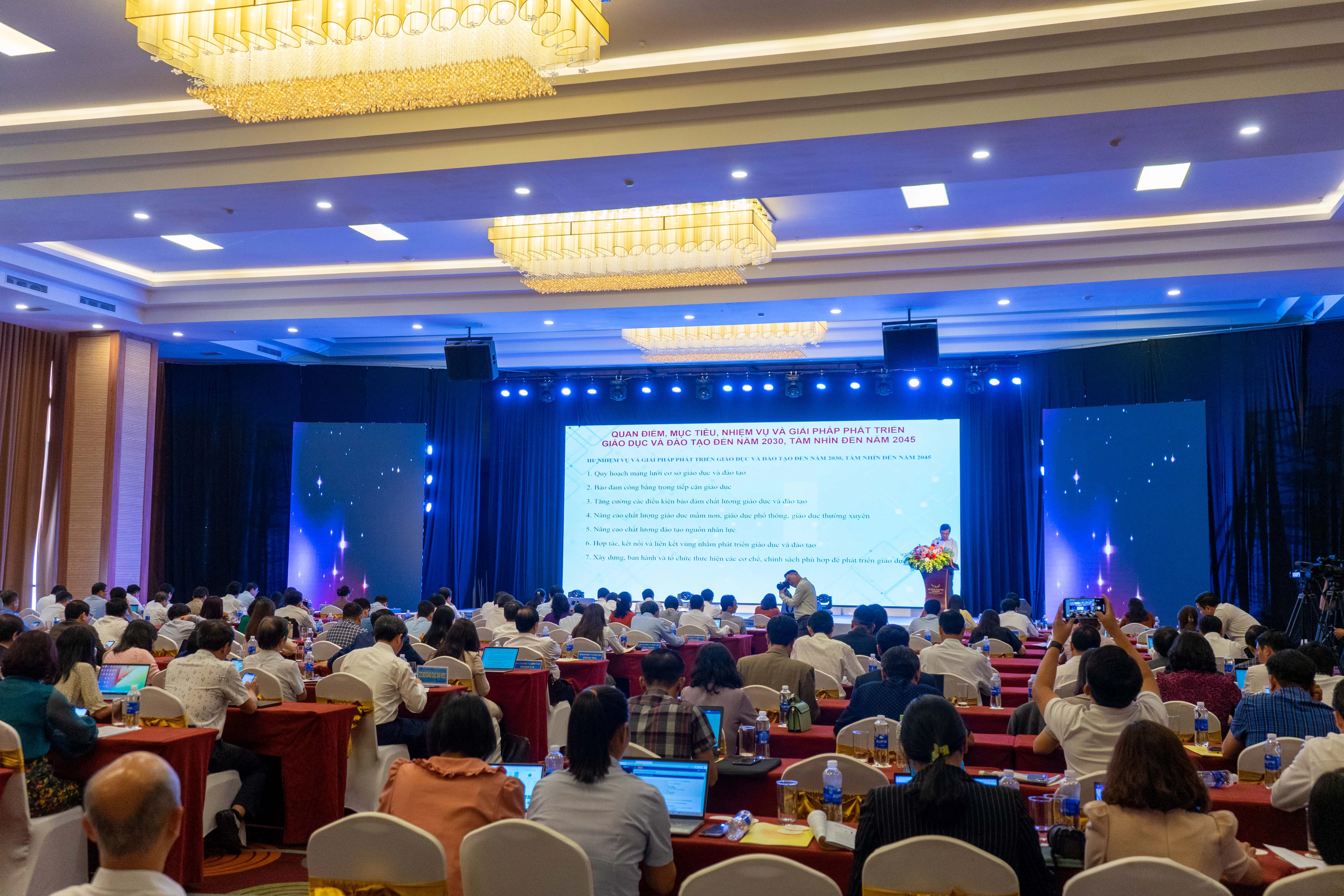 Quang cảnh Hội nghị.