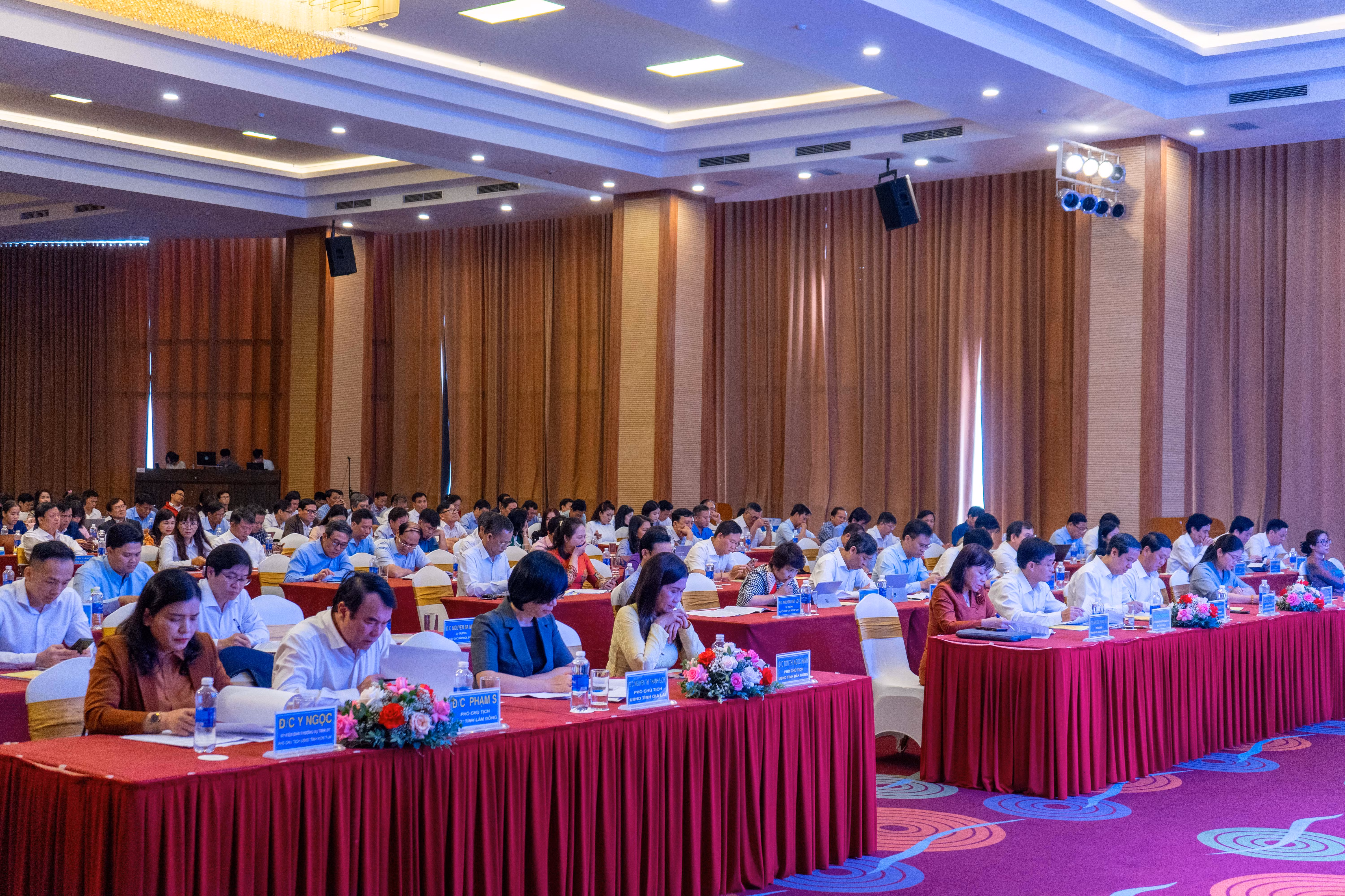 Các đại biểu tham dự Hội nghị phát triển giáo dục và đào tạo vùng Tây Nguyên đến năm 2030, tầm nhìn đến năm 2045.