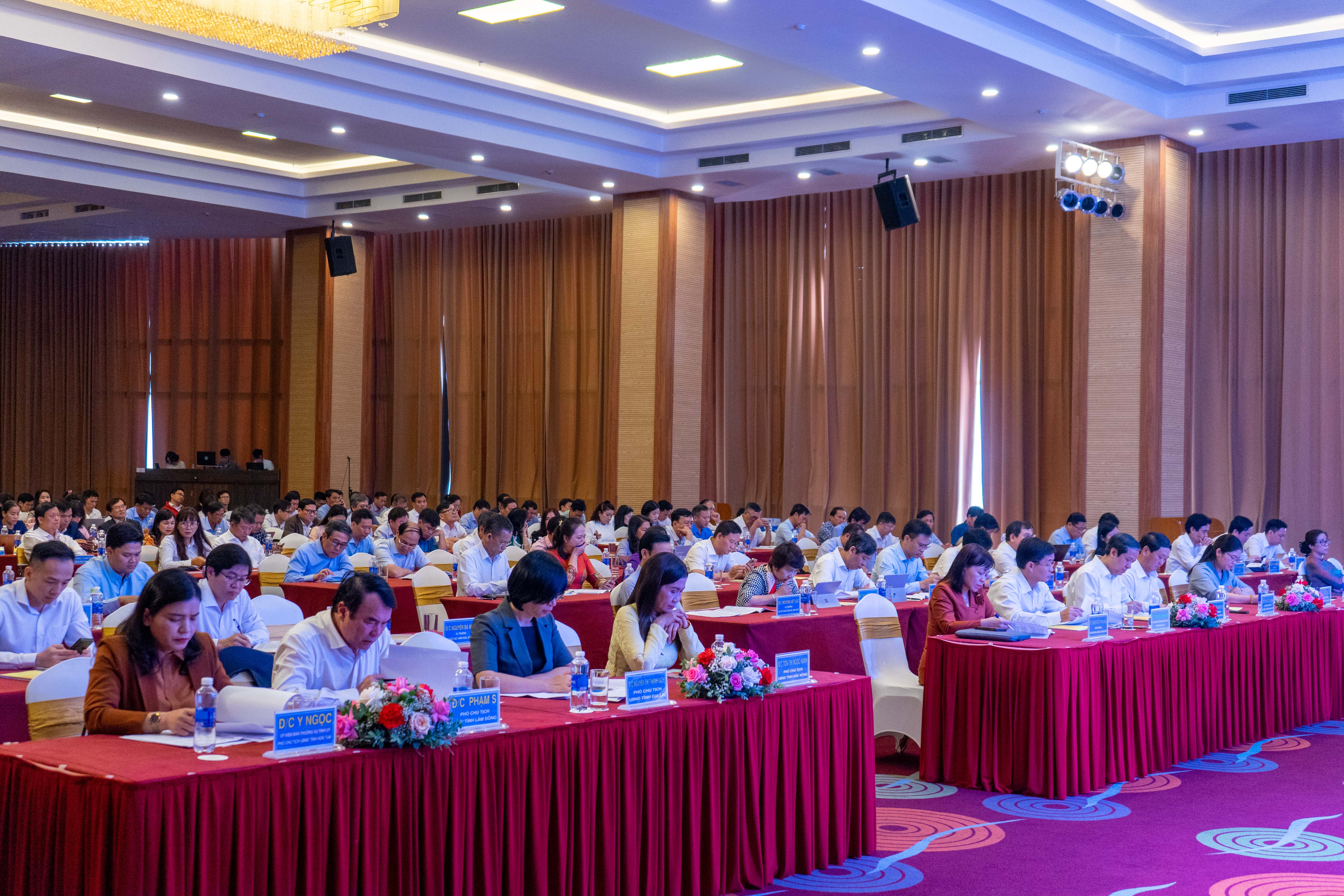 Các đại biểu tham dự Hội nghị phát triển giáo dục và đào tạo vùng Tây Nguyên đến năm 2030, tầm nhìn đến năm 2045.