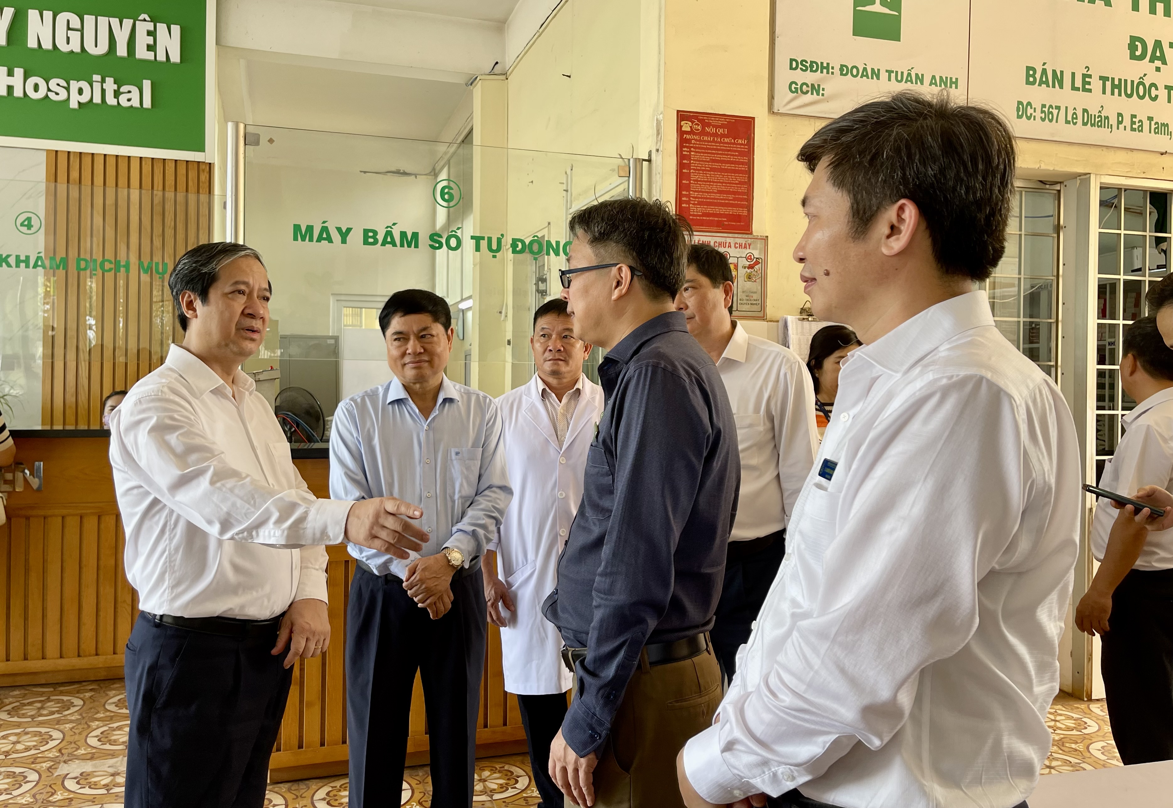 ...và Bệnh viện Đại học Tây Nguyên