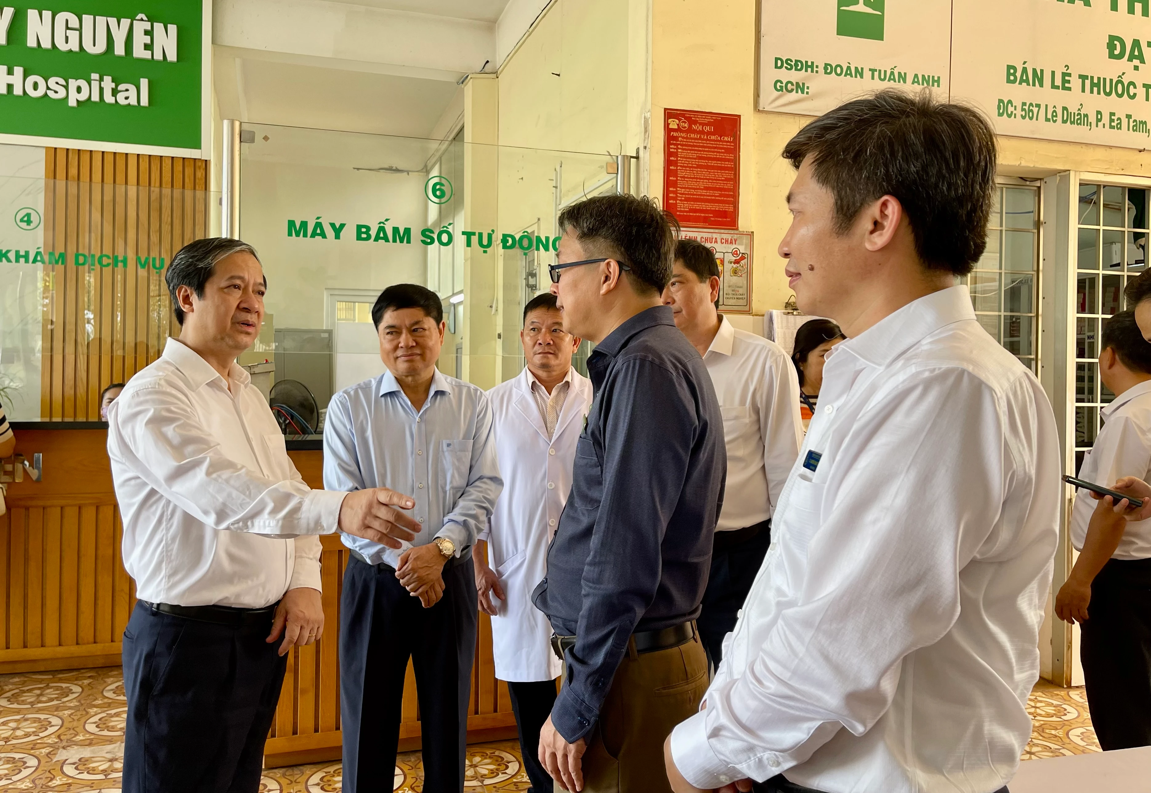 ...và Bệnh viện Đại học Tây Nguyên