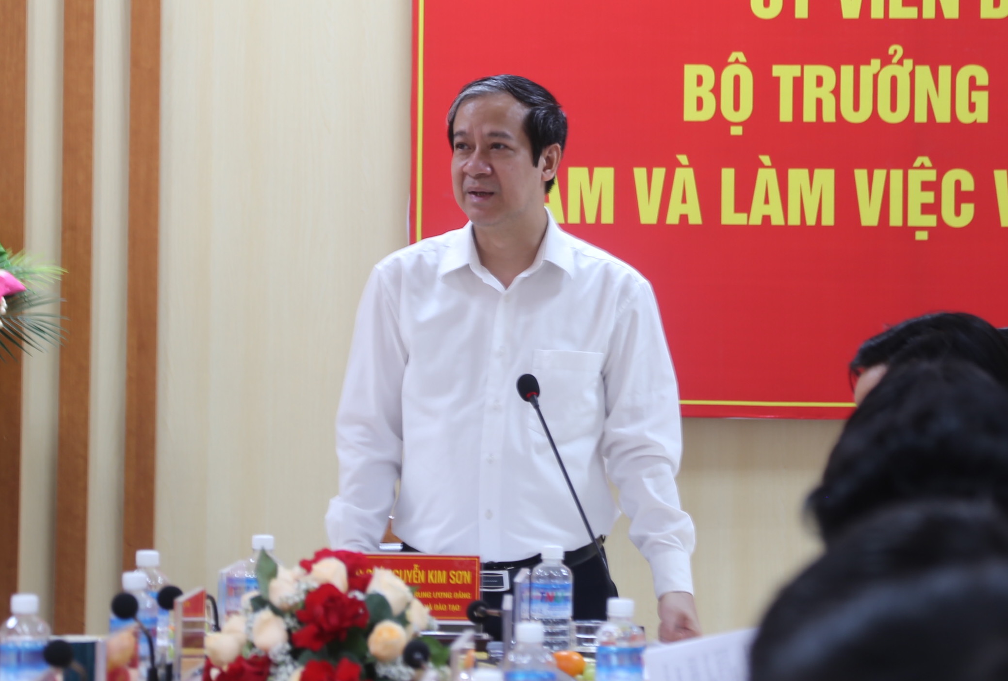 Bộ trưởng Nguyễn Kim Sơn chia sẻ tại buổi làm việc.