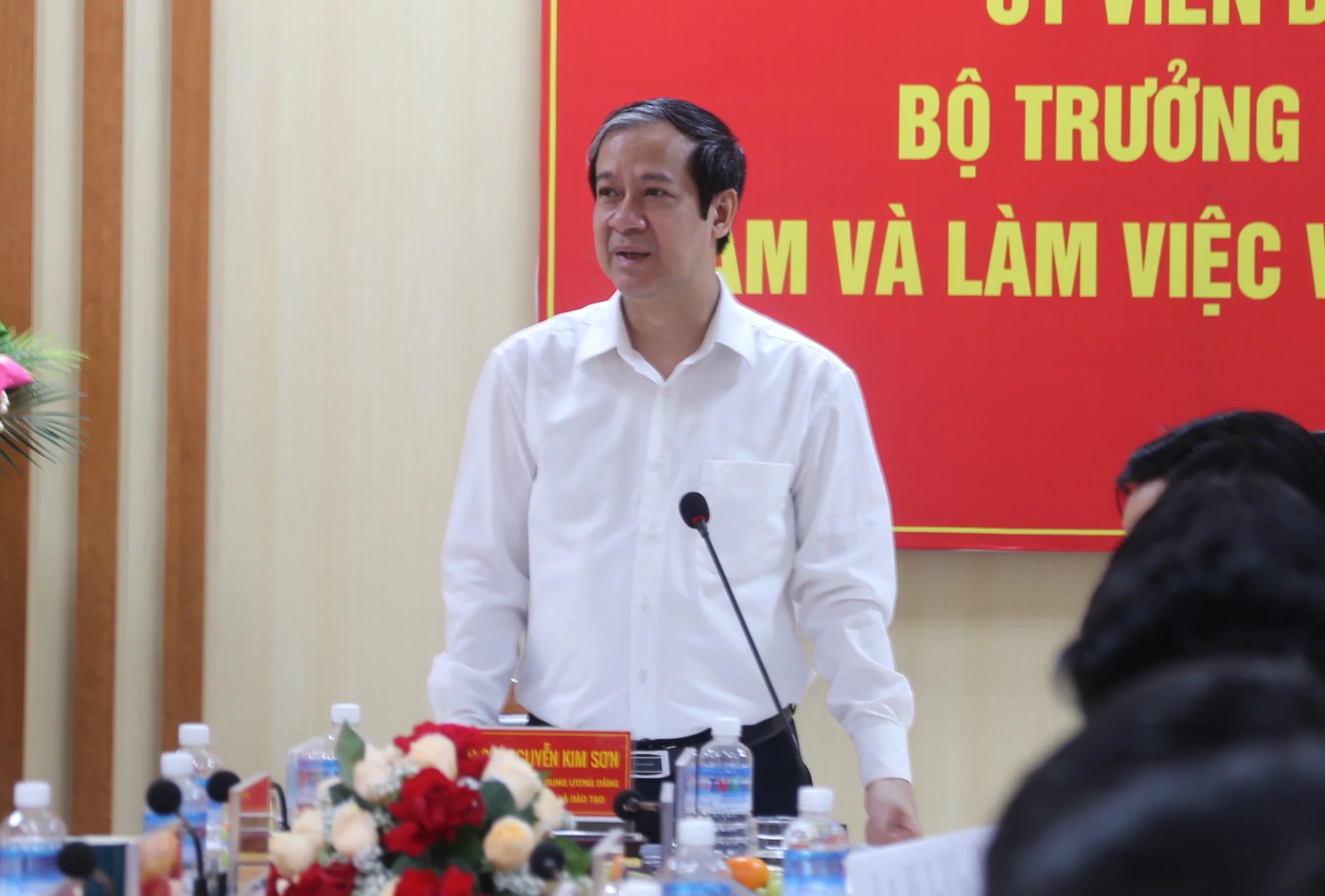 Bộ trưởng Nguyễn Kim Sơn chia sẻ tại buổi làm việc.