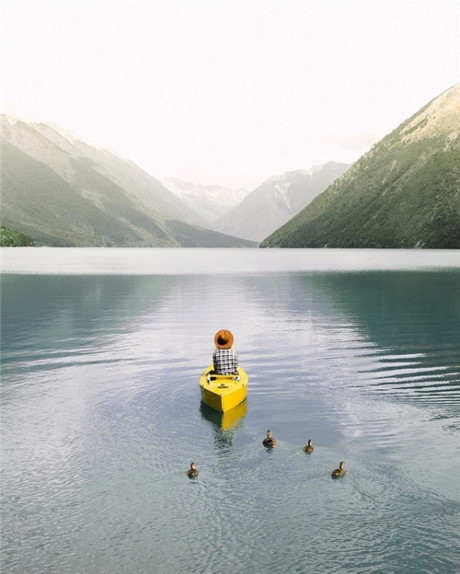 Bat ngo truoc dung nhan that cua co gai chuyen chup anh tu phia sau - Anh 15