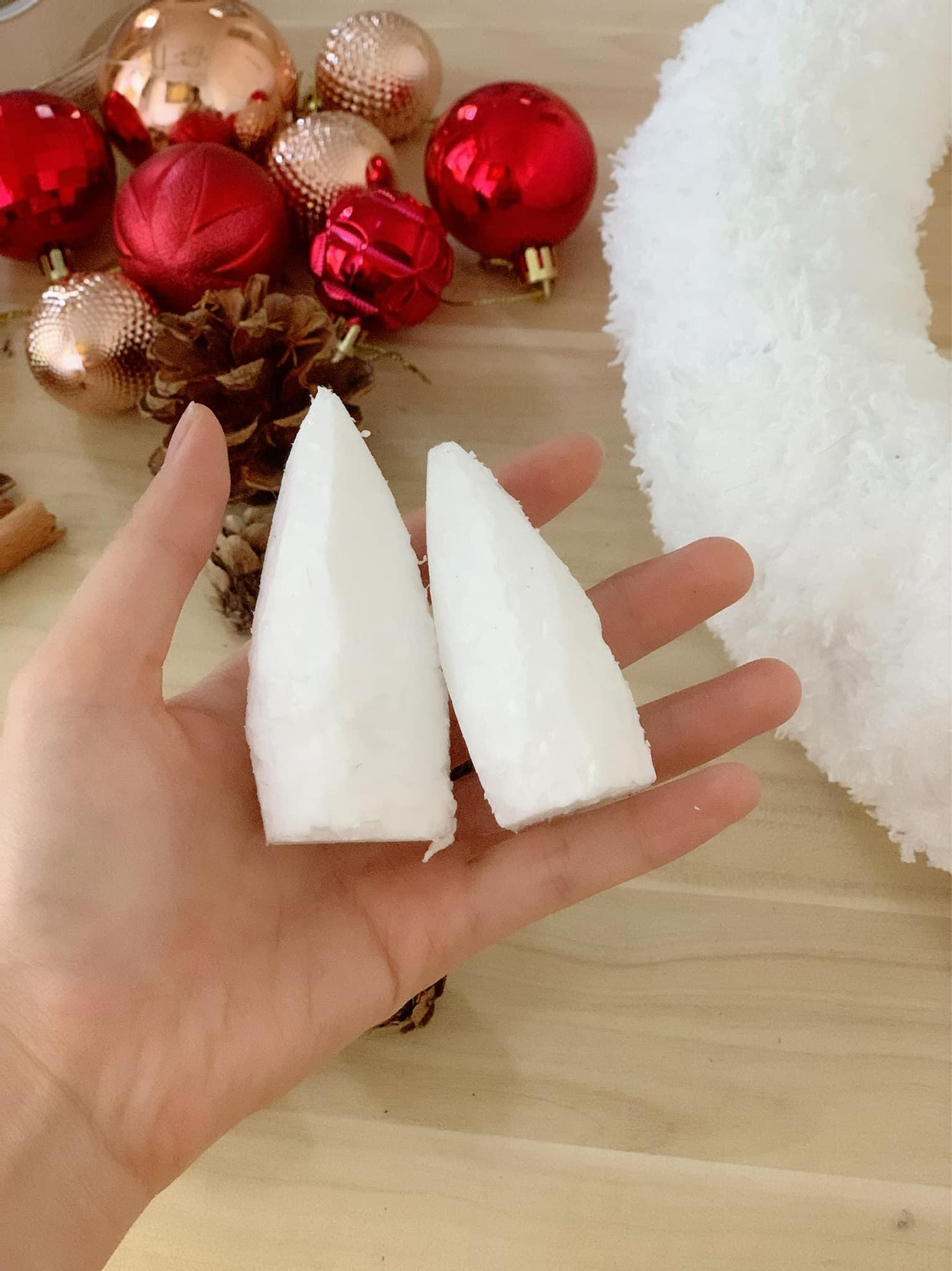 Cách làm vòng nguyệt quế Giáng sinh đơn giản, xinh xắn