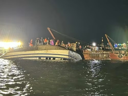 Lực lượng chức năng vẫn đang tìm kiếm nạn nhân mất tích. img-9744.jpg