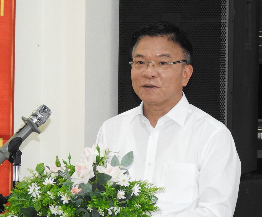 Phó Thủ tướng Lê Thành Long phát biểu tại buổi kiểm tra. dscn7341.jpg