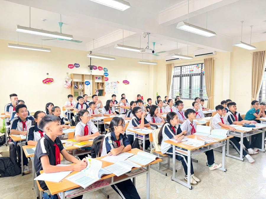 Phòng học khang trang, hiện đại tại Trường THCS Ba Chẽ, xã miền núi Ba Chẽ. anh-12345.jpg