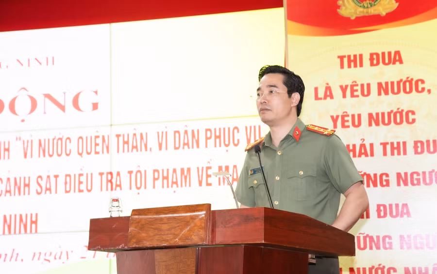 Đại tá Trần Văn Phúc, Giám đốc Công an tỉnh Quảng Ninh phát biểu tại Lễ phát động.