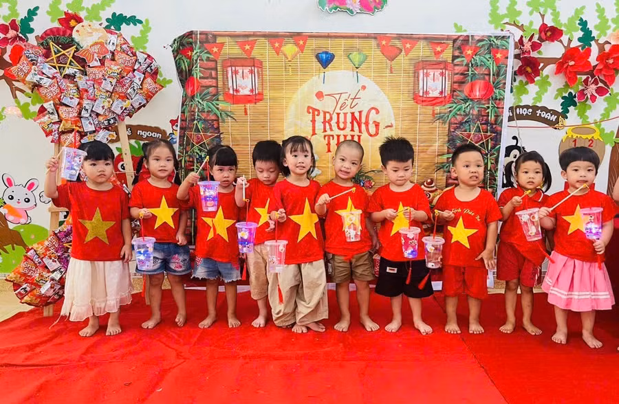 Không gian Tết Trung thu của học sinh Trường Mầm non Bình Liêu, xã miền núi Bình Liêu.