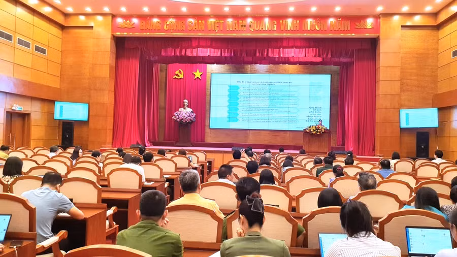 Quang cảnh hội nghị.