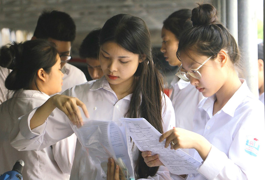 Nhiều đề khảo sát môn Toán tương đối vừa sức đối với học sinh.