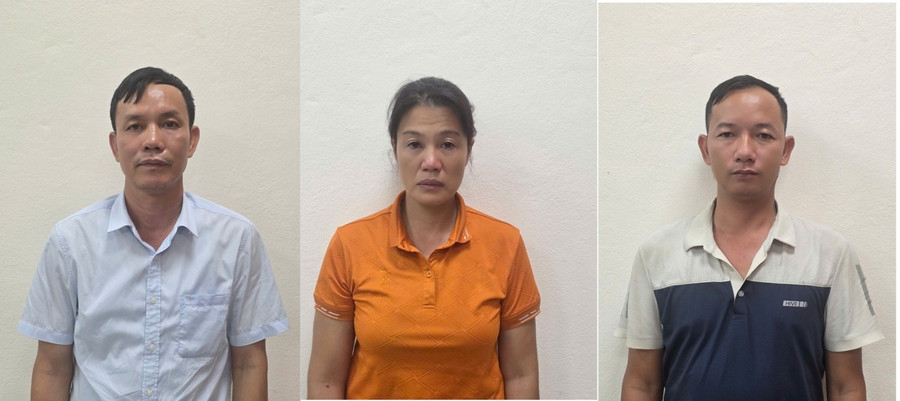 Các bị can (từ trái qua phải) Nguyễn Bá Trượng, Trần Thị Thanh Hòa, Nguyễn Văn Tiến.