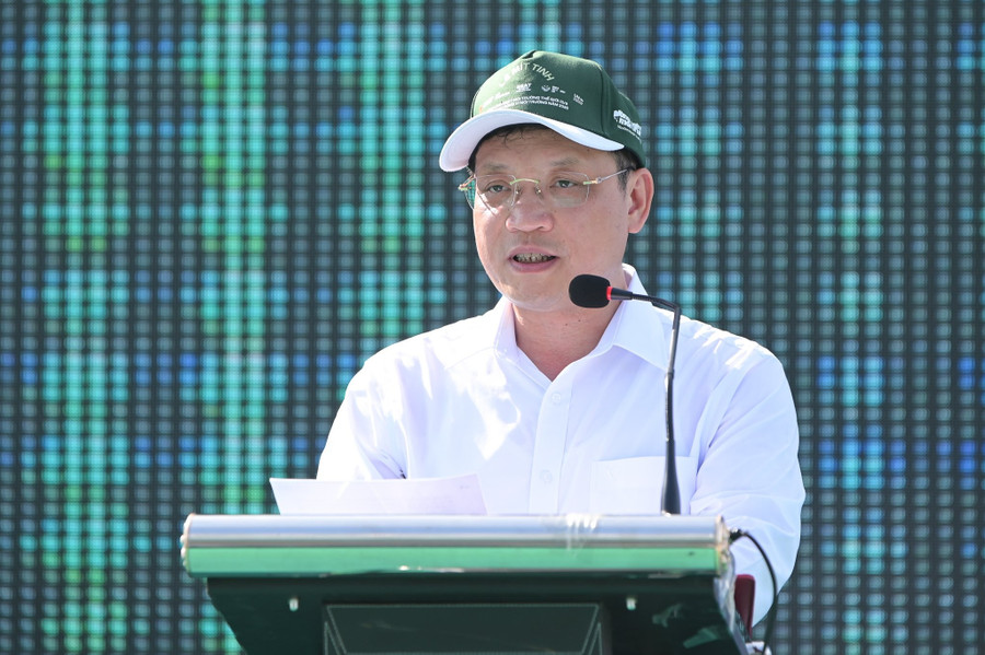 Ông Nghiêm Xuân Cường, Phó Chủ tịch UBND tỉnh Quảng Ninh phát biểu tại buổi lễ. a39aea772130e52c295d54f3b35ae408.jpg