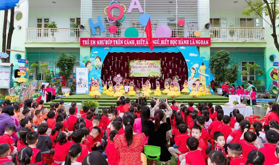 Tiết mục văn nghệ chào mừng ngày Nhà giáo Việt Nam 20/11 của các bé Trường Mầm non Hạnh Phúc, phường Hạ Long. 