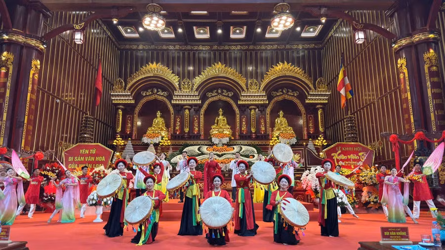 Tiết mục nghệ thuật tại lễ khai hội xuân Yên Tử 2026.