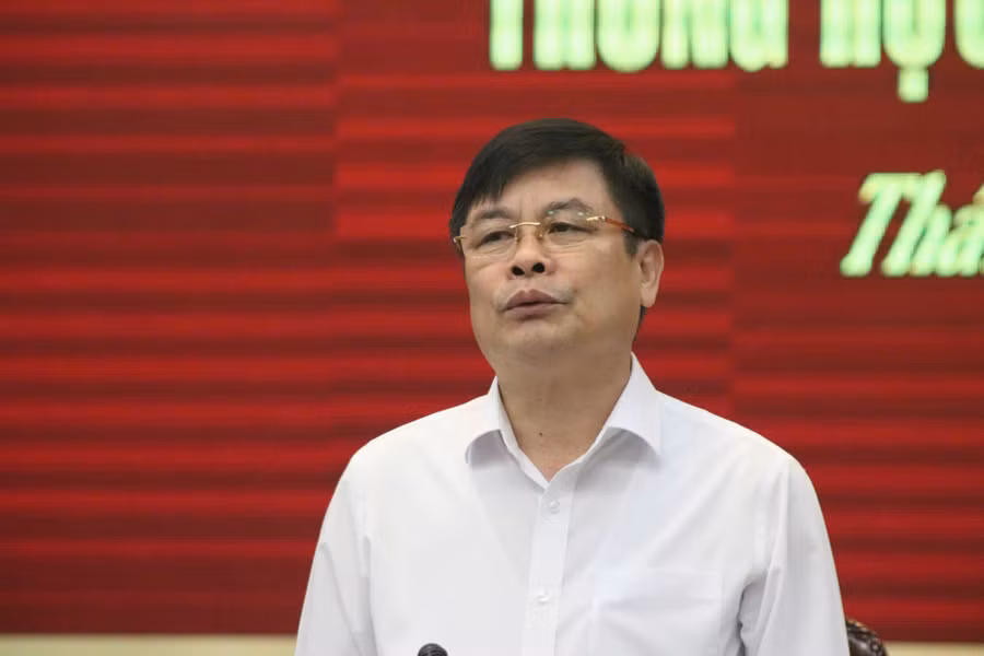 Ông Phạm Văn Nghiêm, Phó chủ tịch UBND tỉnh Thái Bình tại buổi họp báo sáng nay.