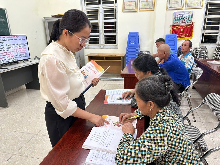 Các học viên có độ tuổi từ 46 đến 67. anh-6.jpg