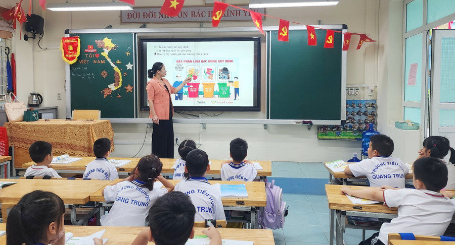 Một tiết học tại Trường Tiểu học Quang Trung, phường Hạ Long. 56478.jpg