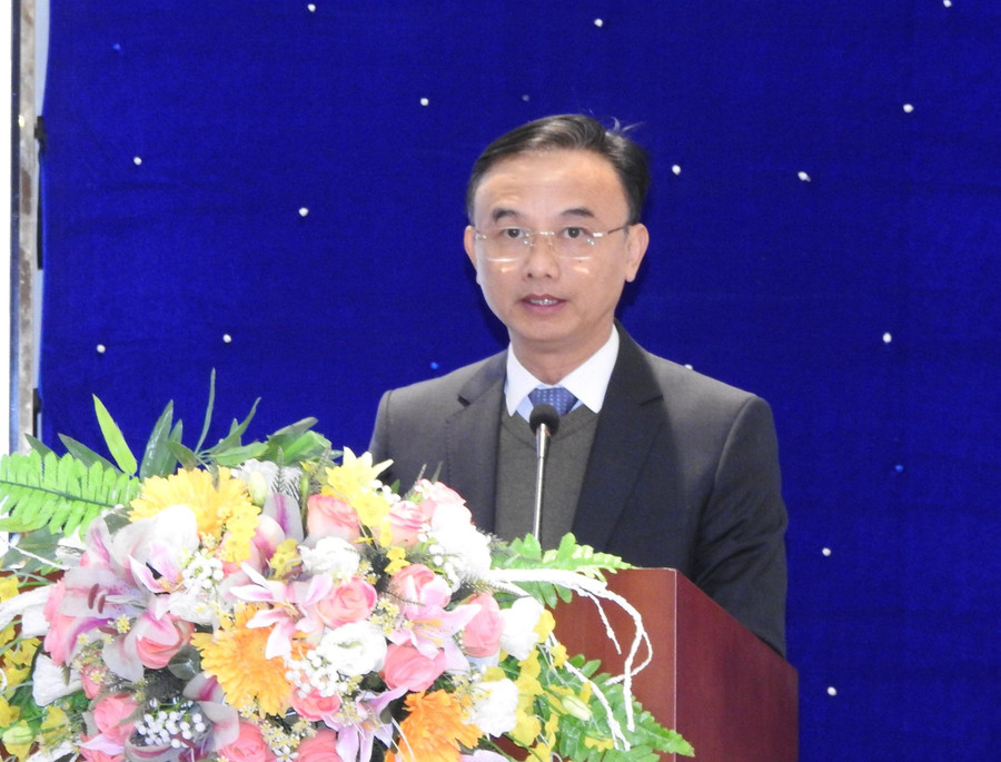 Ông Nguyễn Viết Lộc, Phó Bí thư Đảng ủy Bộ GD&ĐT phát biểu tại hội nghị.