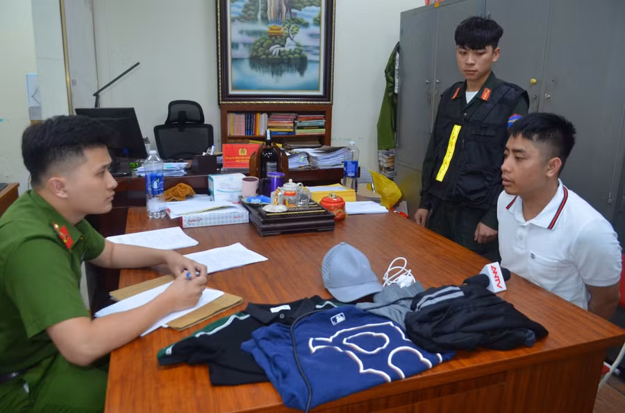 Bùi Đình Khánh tại cơ quan cảnh sát điều tra Công an tỉnh Quảng Ninh.