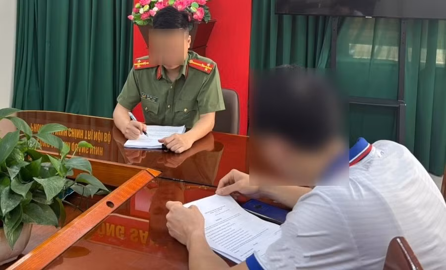 Ông N.V.T. tại cơ quan Công an.