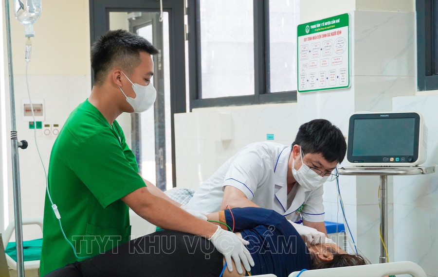 Kết quả điện tâm đồ ghi nhận bệnh nhân có rối loạn nhịp tim do ngoại tâm thu nhĩ. Ảnh: Trung tâm Y tế huyện Cẩm Khê. 